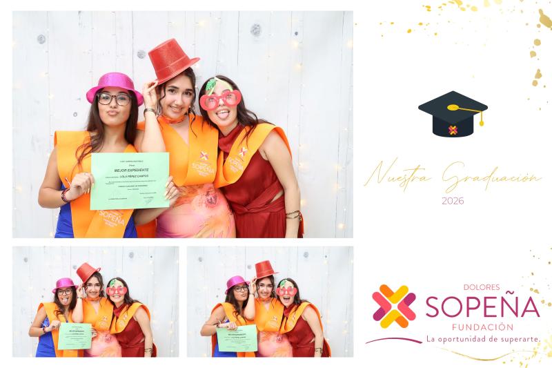 Graduación DOLORES SOPEÑA
